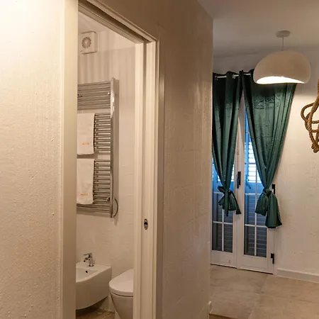 Dimora Margo - Historic Elegant Escape Apartment